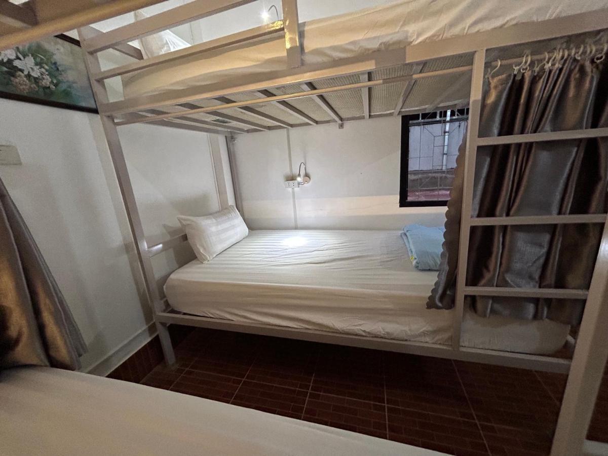 Vang Vieng Backpackers Hostel Eksteriør bilde