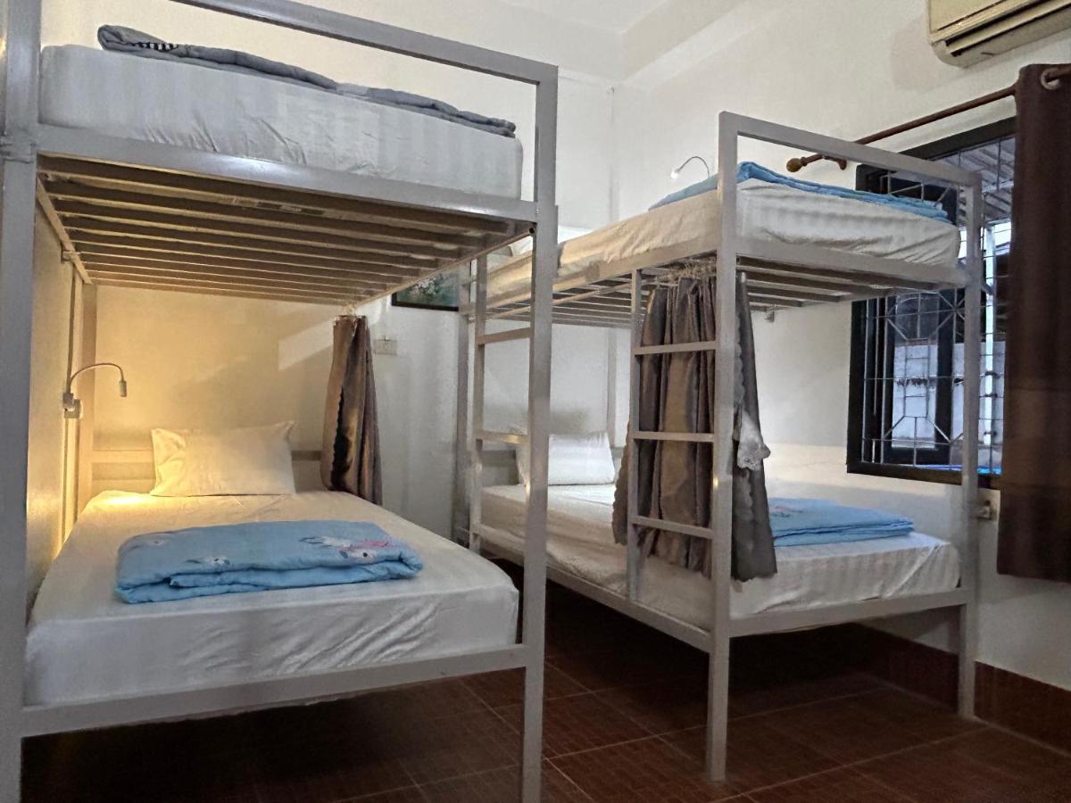 Vang Vieng Backpackers Hostel Eksteriør bilde