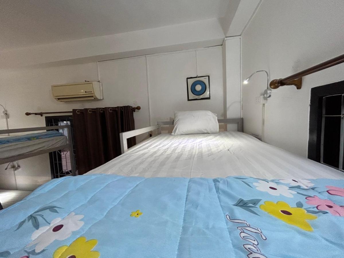 Vang Vieng Backpackers Hostel Eksteriør bilde